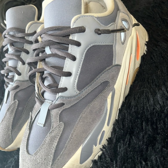 Yeezy Other - Yeezy Boost 700 magnet